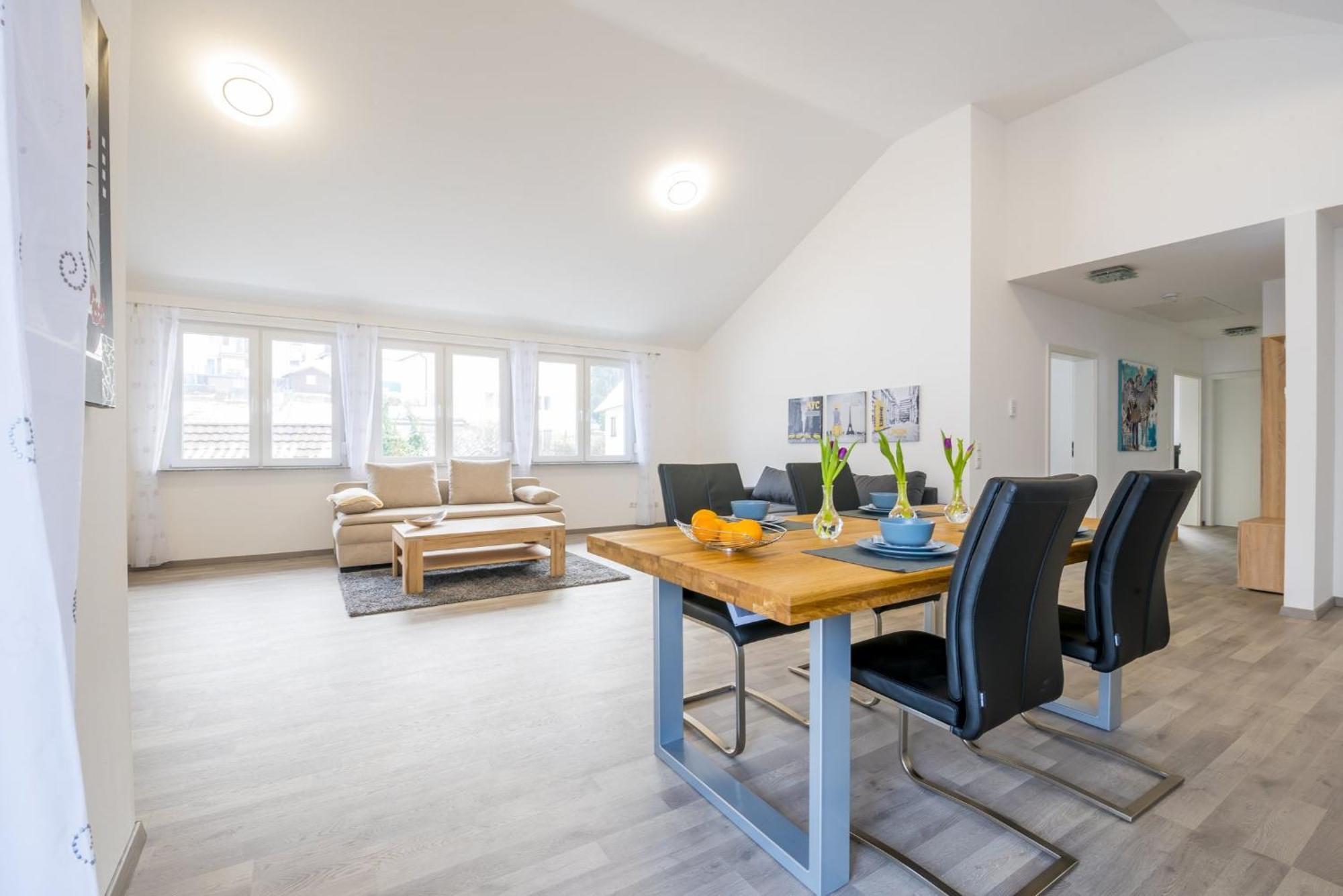 Apartment Moeblierte Penthaus